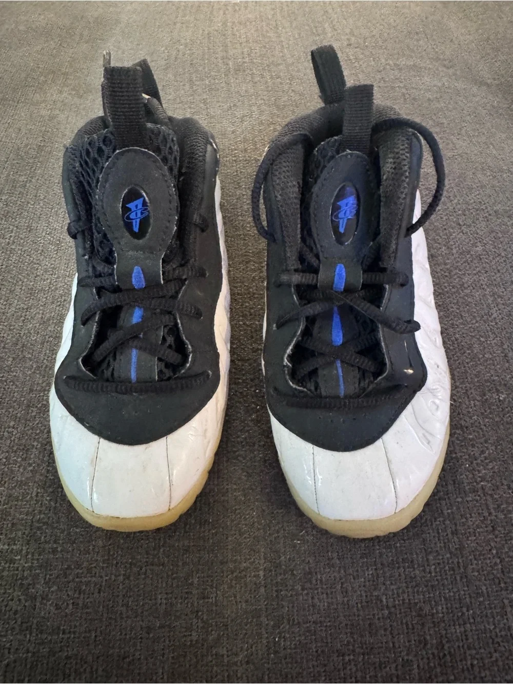 Nike Kids Black White Sneakers with Blue Accents